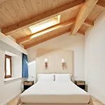 Crocevia - Carsica Contemporanea 4*