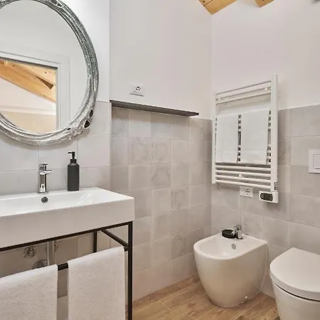 Crocevia - Carsica Contemporanea Konukevi