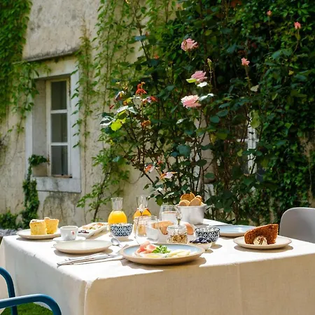 Konukevi Crocevia - Carsica Contemporanea 4*